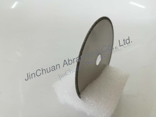 เพชรชิ้นเล็ก ๆ ขนาด 5 มม. สำหรับตัดคาร์บอนไฟเบอร์